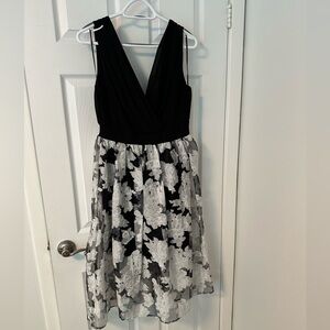 Black Sleeveless Dress White Lace Flower Detail Bottom NWT Wedding Guest Dress
